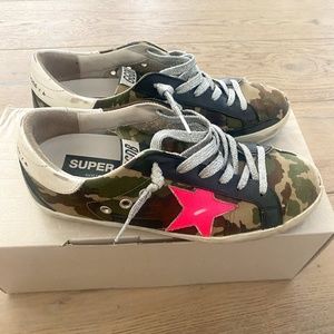 Golden Goose Superstar Camo Size 38